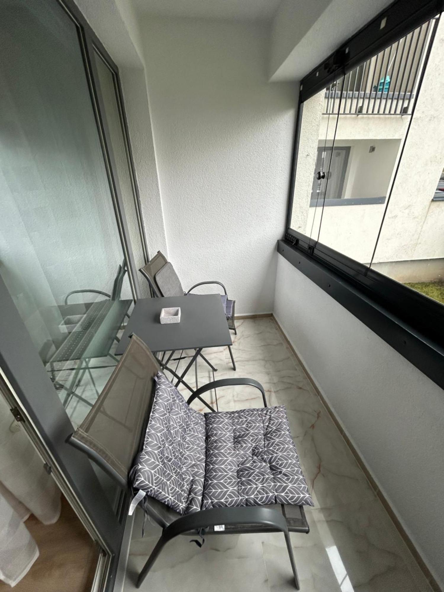 Jad - Luxury 3 Rooms & 2 Rooms Apartments In Kasper, Near Coresi Mall Брашов Екстер'єр фото