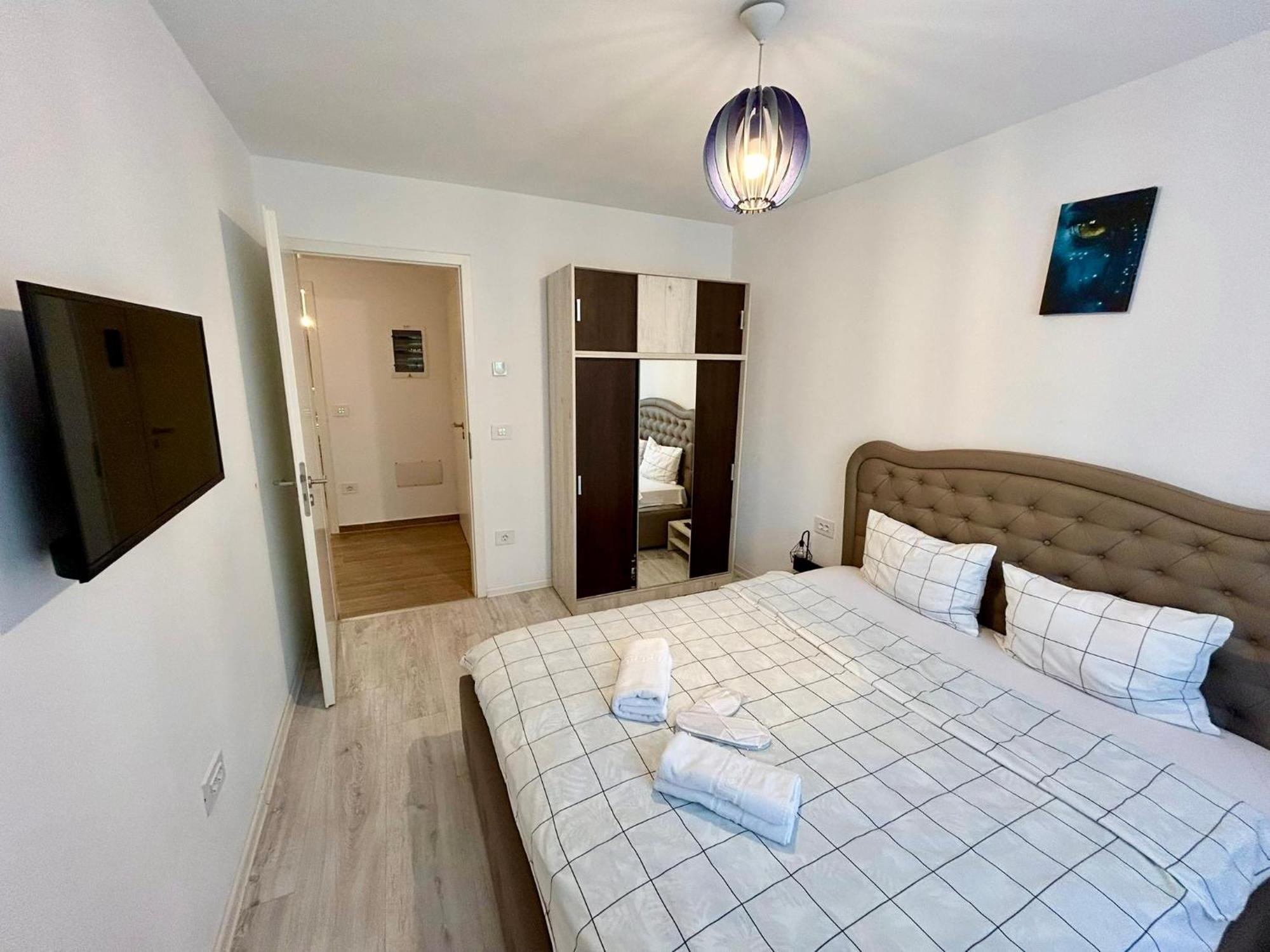 Jad - Luxury 3 Rooms & 2 Rooms Apartments In Kasper, Near Coresi Mall Брашов Екстер'єр фото