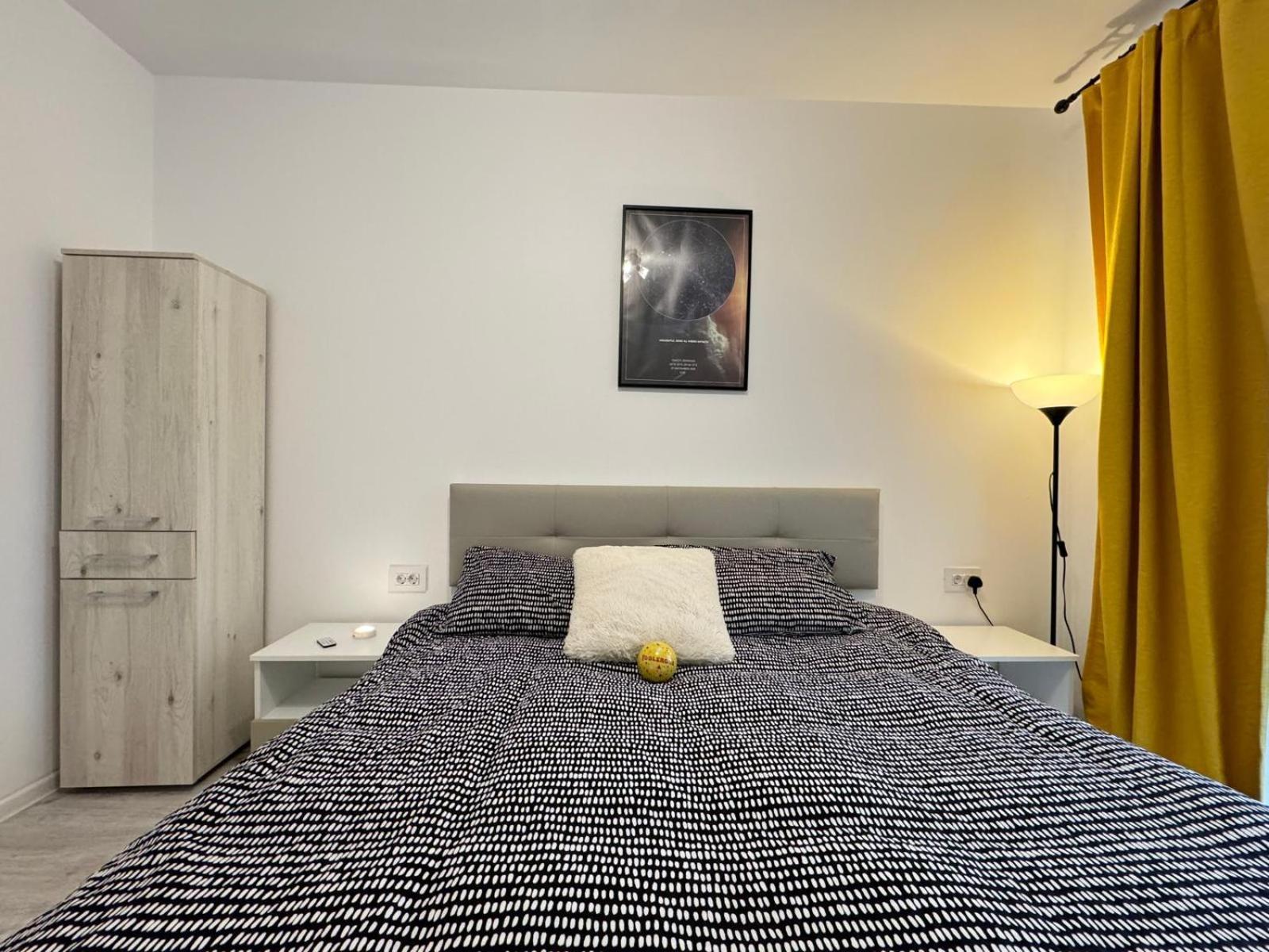 Jad - Luxury 3 Rooms & 2 Rooms Apartments In Kasper, Near Coresi Mall Брашов Екстер'єр фото